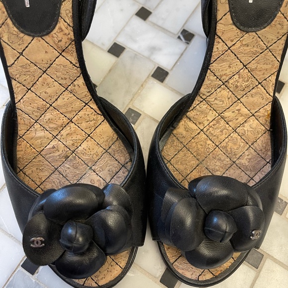 Chanel camelia wedge - Picture 5 of 5